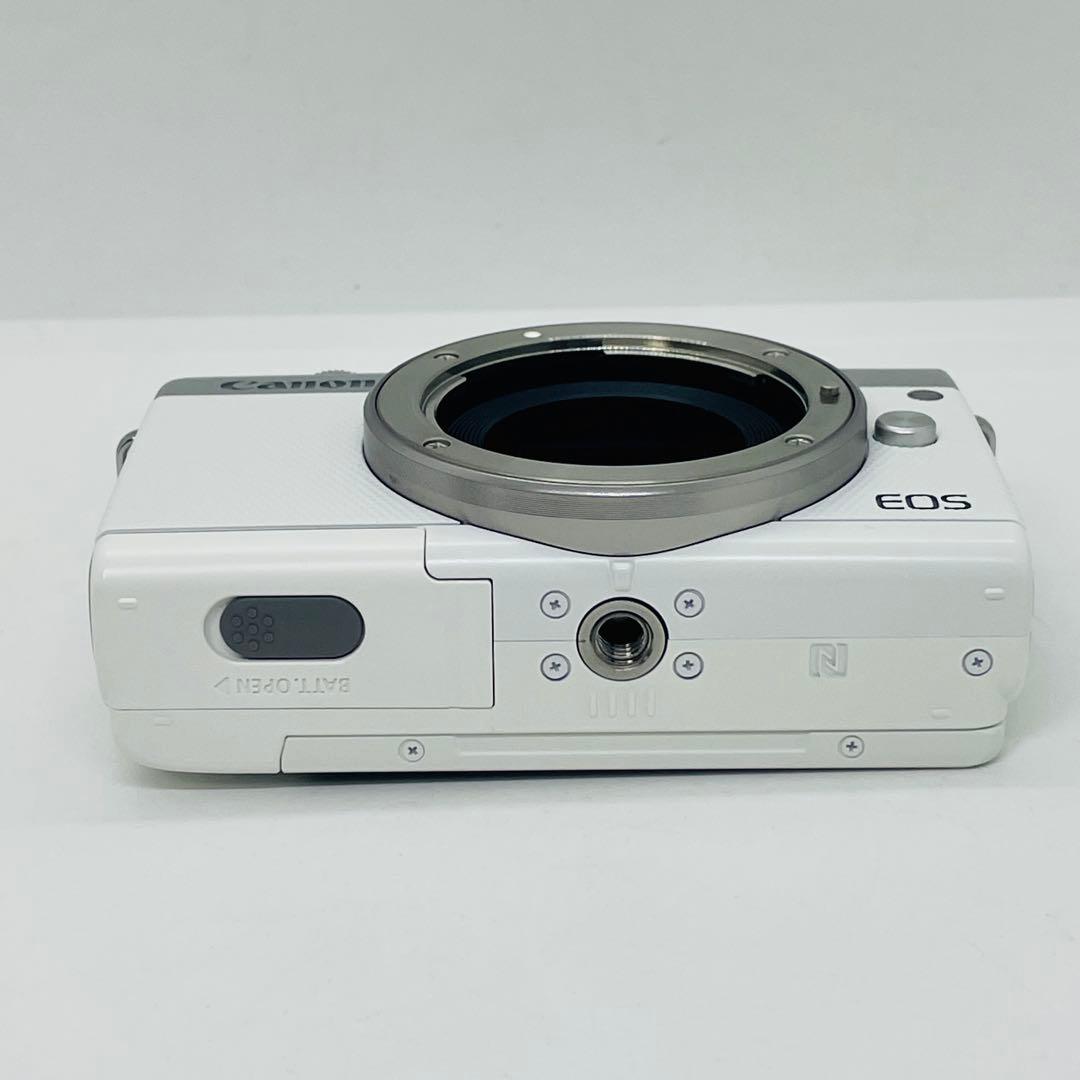 Canon ミラーレス一眼カメラカメラ　EOS M100 ダブルレンズセット