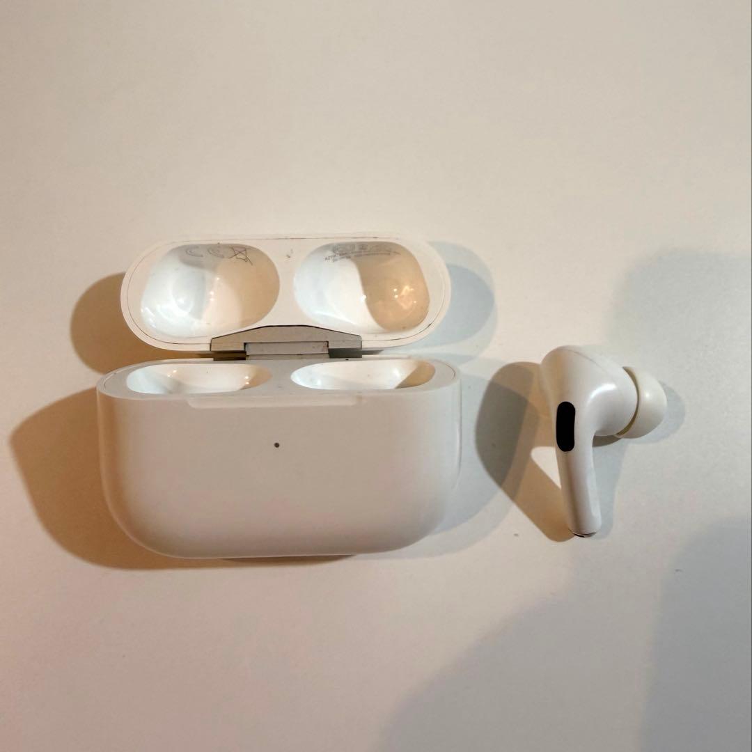 AirPods Pro 第2世代 右耳ケース　純正品