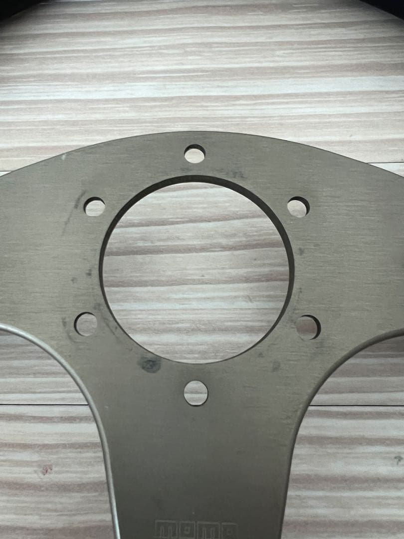 momo ステアリング　race