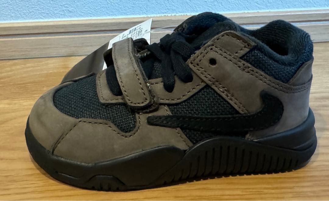 Travis Scott × Nike Jumpman Jack TR 14cm