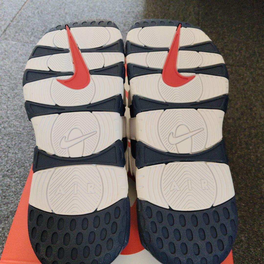 Nikeエアモアアップテンポスライド　ネイビー/ホワイト