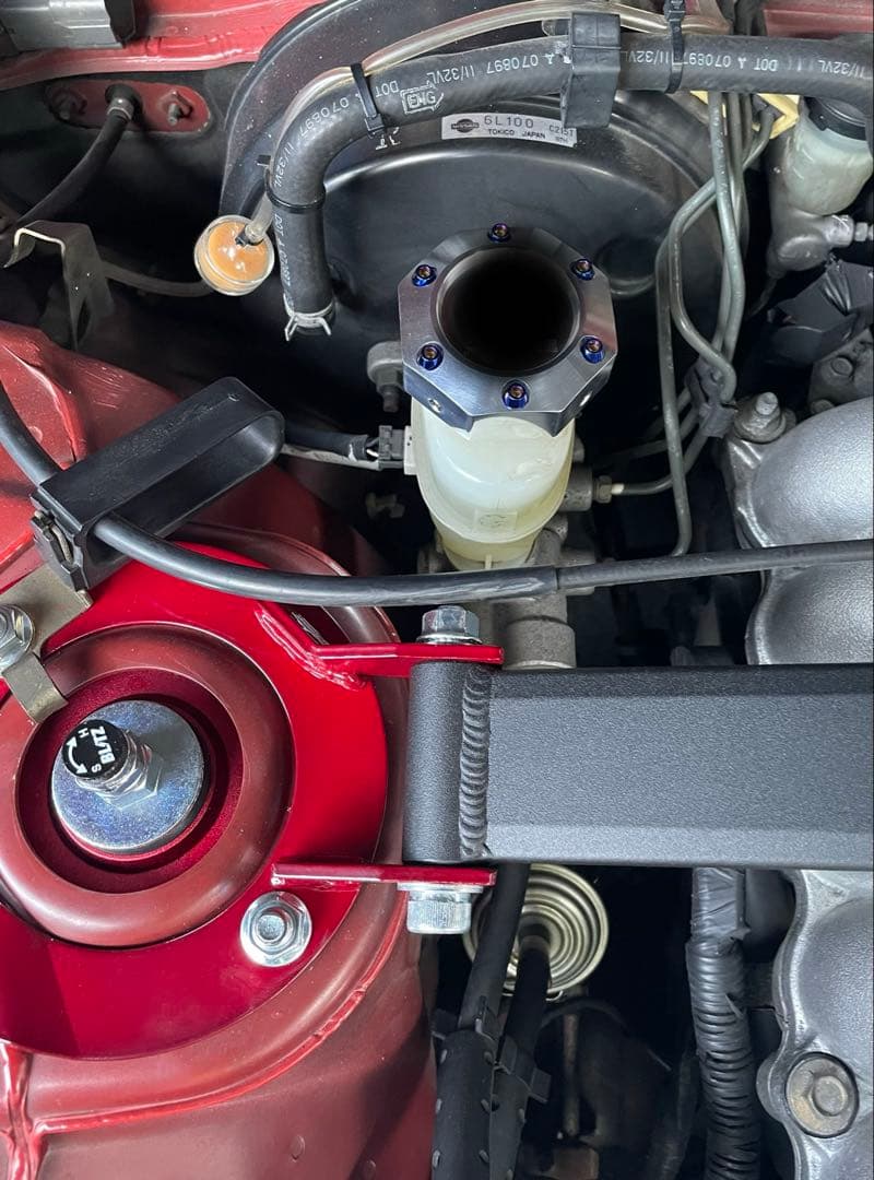 シルビア　スカイライン　86 アルミ削り出し　ブレーキマスターカバー