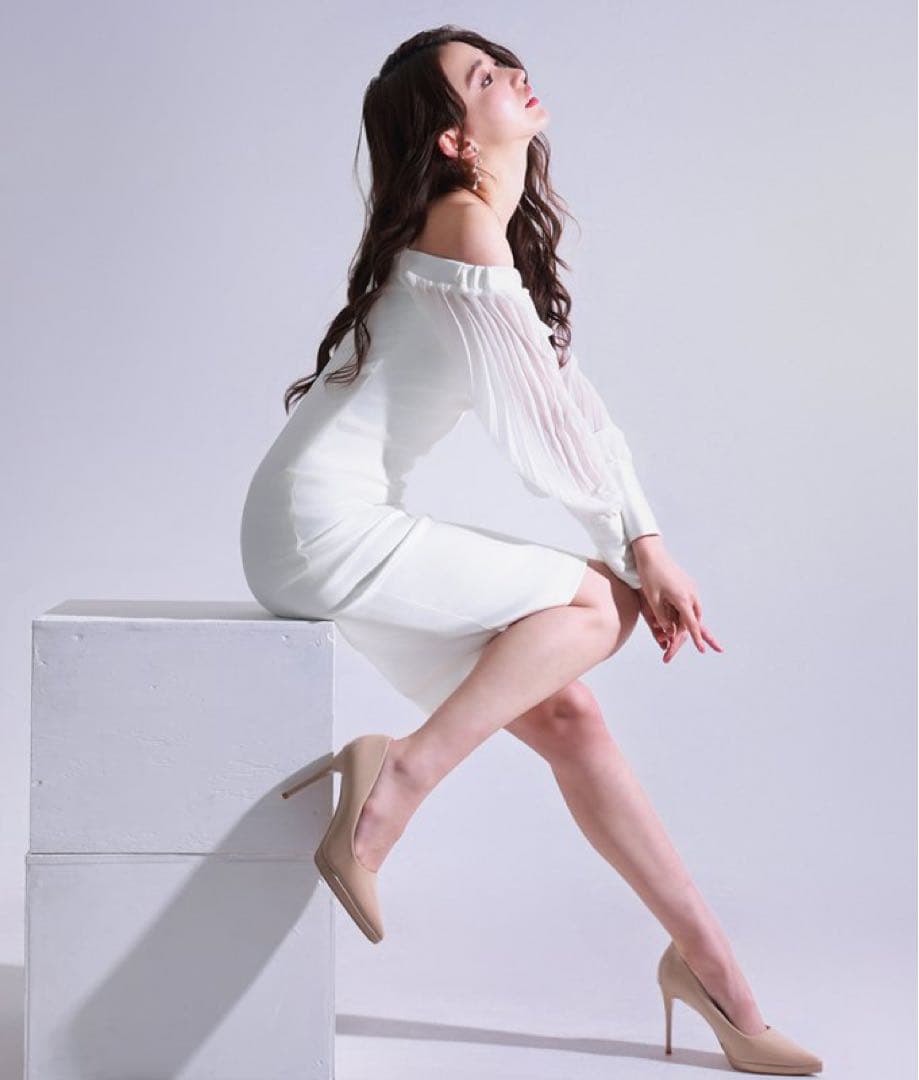 リンファーレ新作サテンオフショルドレス