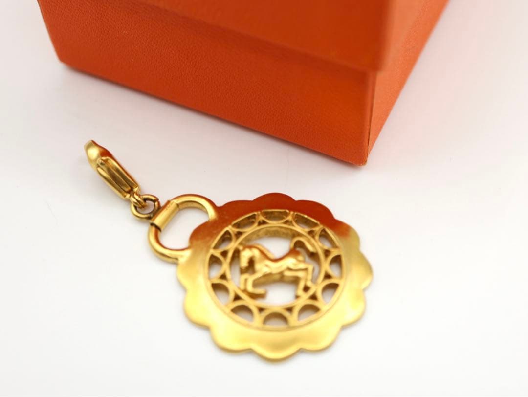 最安HERMES超美品ダブルアッシュフルール　ペンダントトップ