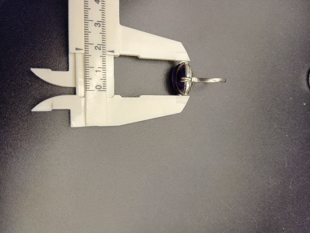 紫色のストーンリング 11g PT プラチナ　Pm刻印　刻印あり　ヴィンテージ