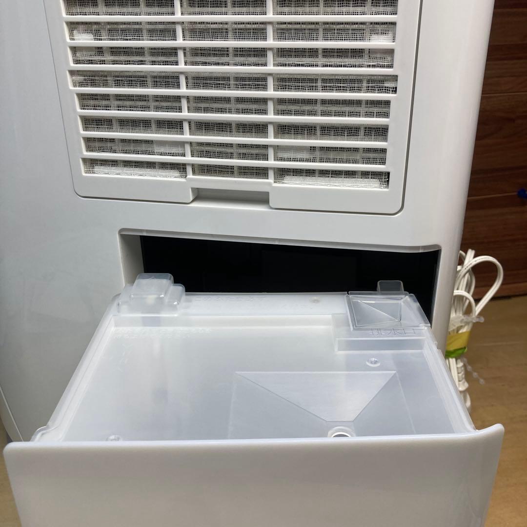 【2022年製】corona コロナ　衣類乾燥除湿機　cd-s6322