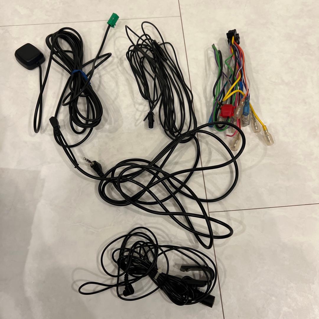 Pioneer カロッツェリア　AVIC-RZ501 カーナビ　中古