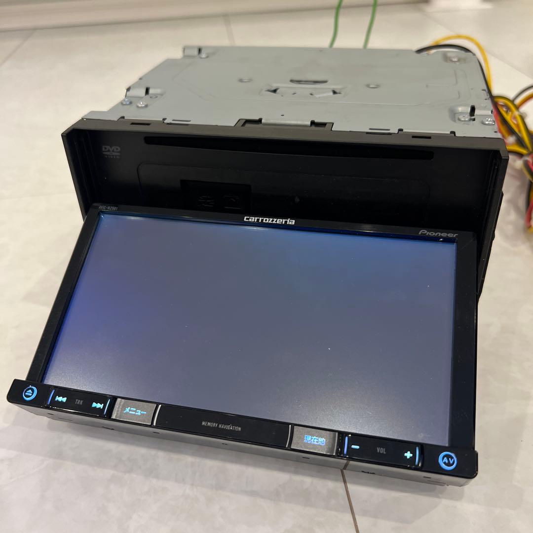 Pioneer カロッツェリア　AVIC-RZ501 カーナビ　中古