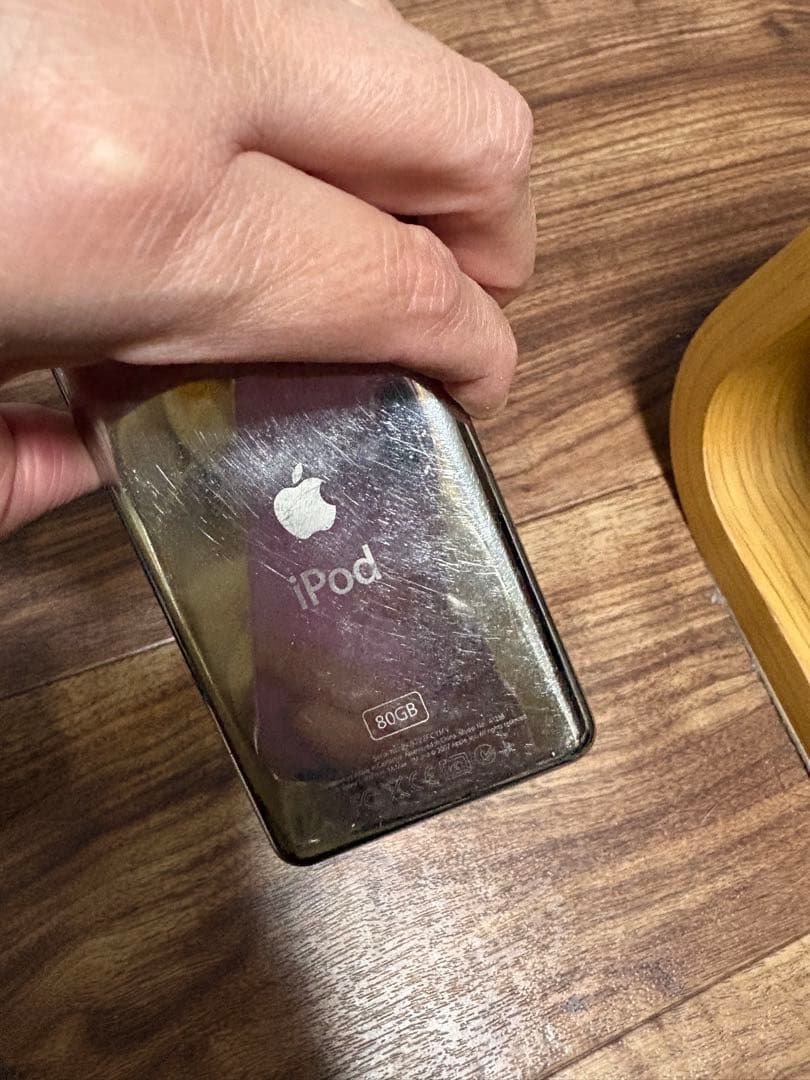 ポータブルプレーヤー ipod classic 80gb