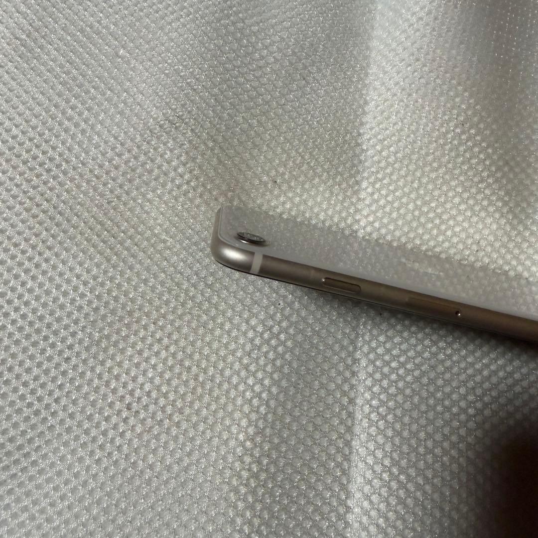 ⭐︎SIMフリー iPhoneSE 第3世代 64GB バッテリー100%