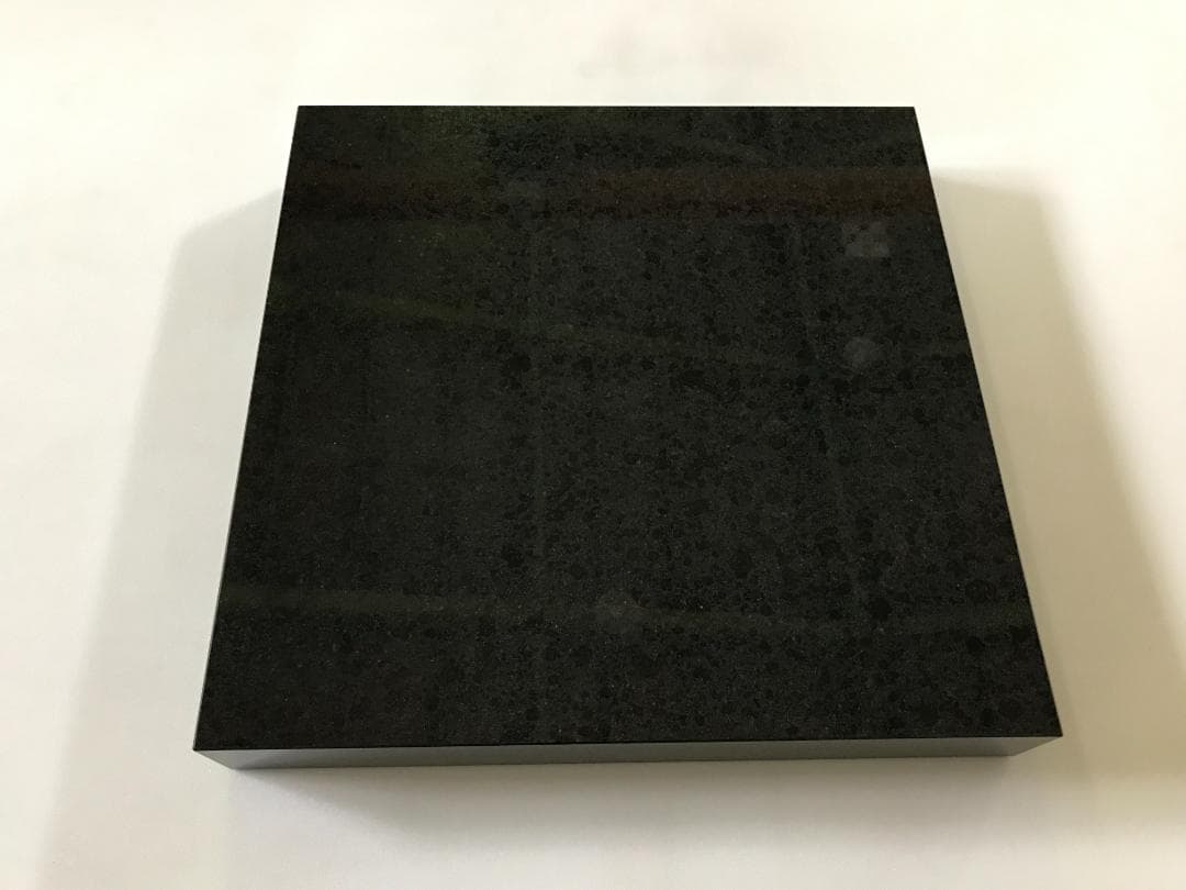 【ひでぢ】天然黒御影石 特注オーディオボード●300×300×50●2枚