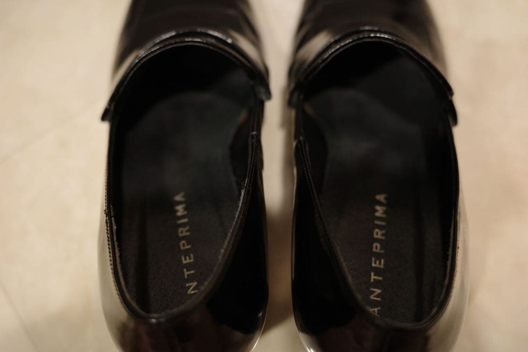 本革 エナメル ローファー ヒール 黒 ブラック 歩きやすい 万能 美品