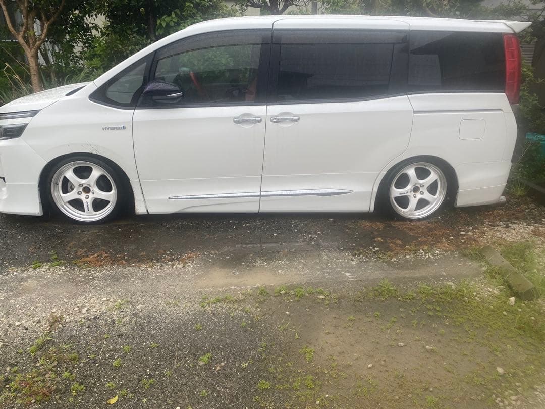 希少ホワイトワークマイスターS1R19インチ　4本セット　　　タイガ