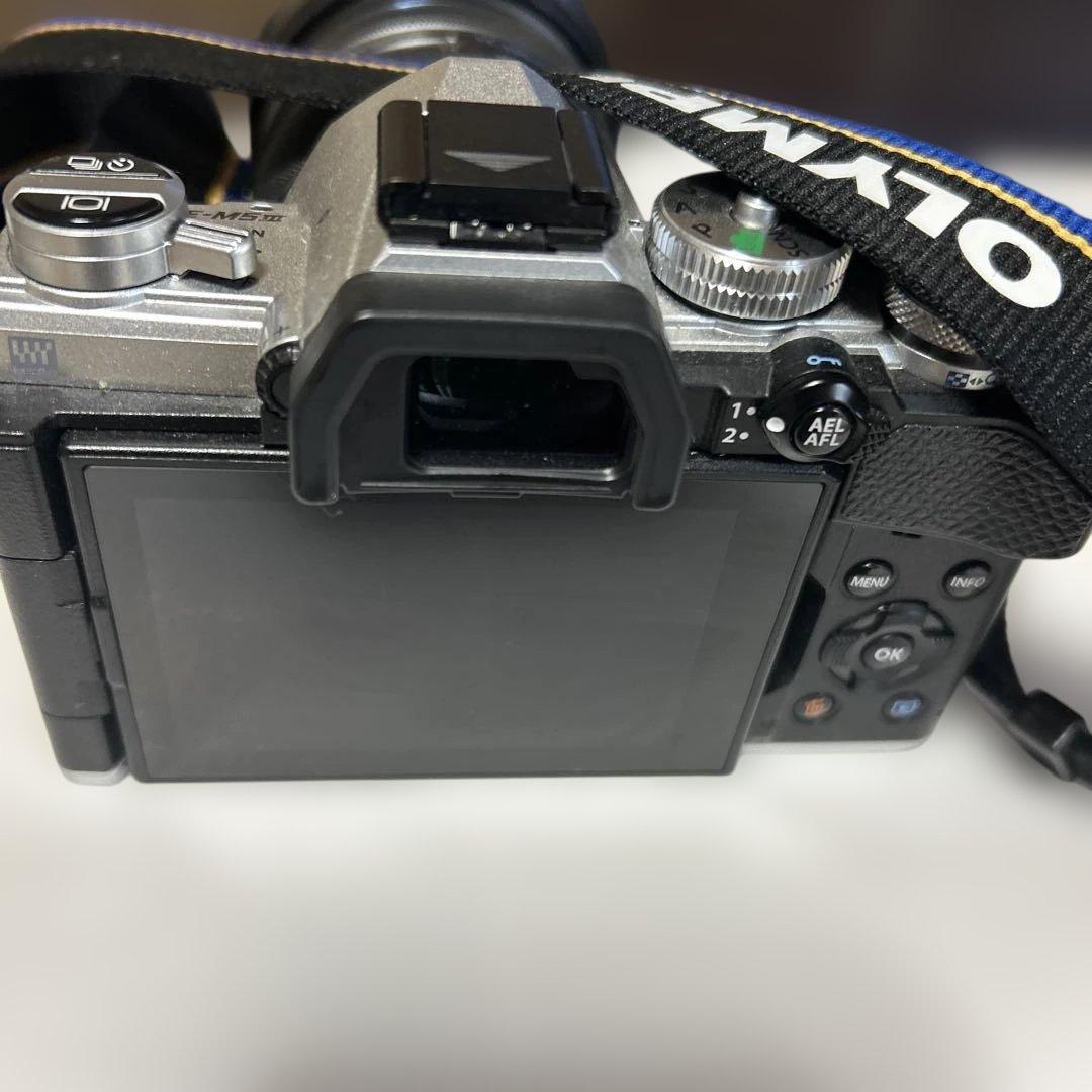 デジタルカメラ Olympus OM-D E-M5