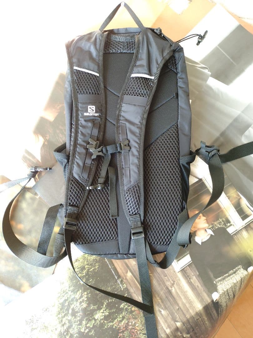 SALOMON TRAIL 10 BACKPACK 黒