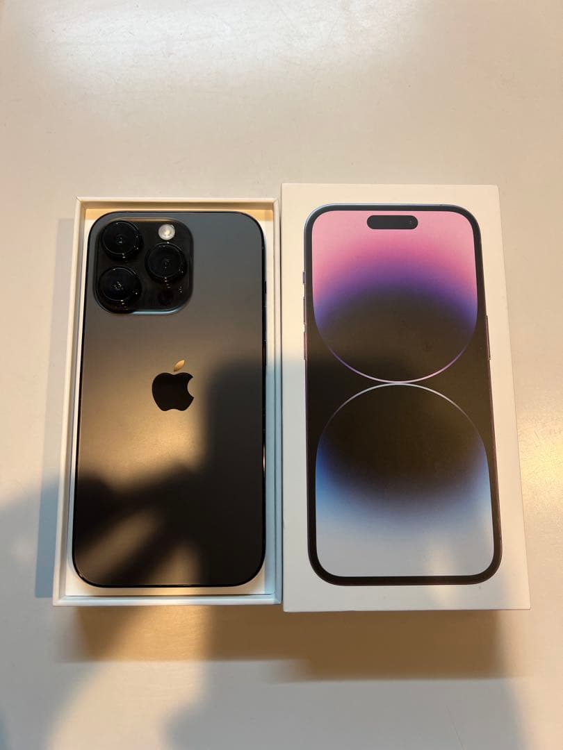 美品！Apple iPhone 14 Pro 256GB simフリー