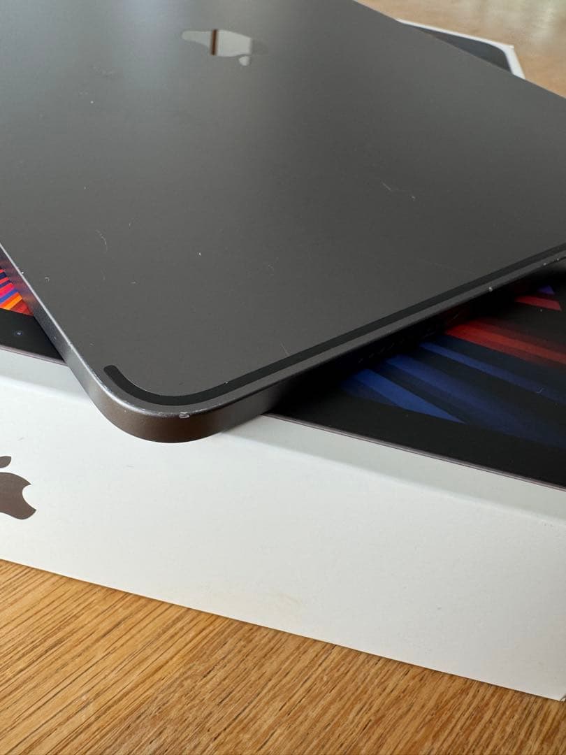 iPad Pro12.9インチ第5世代256GBとApple Pencil