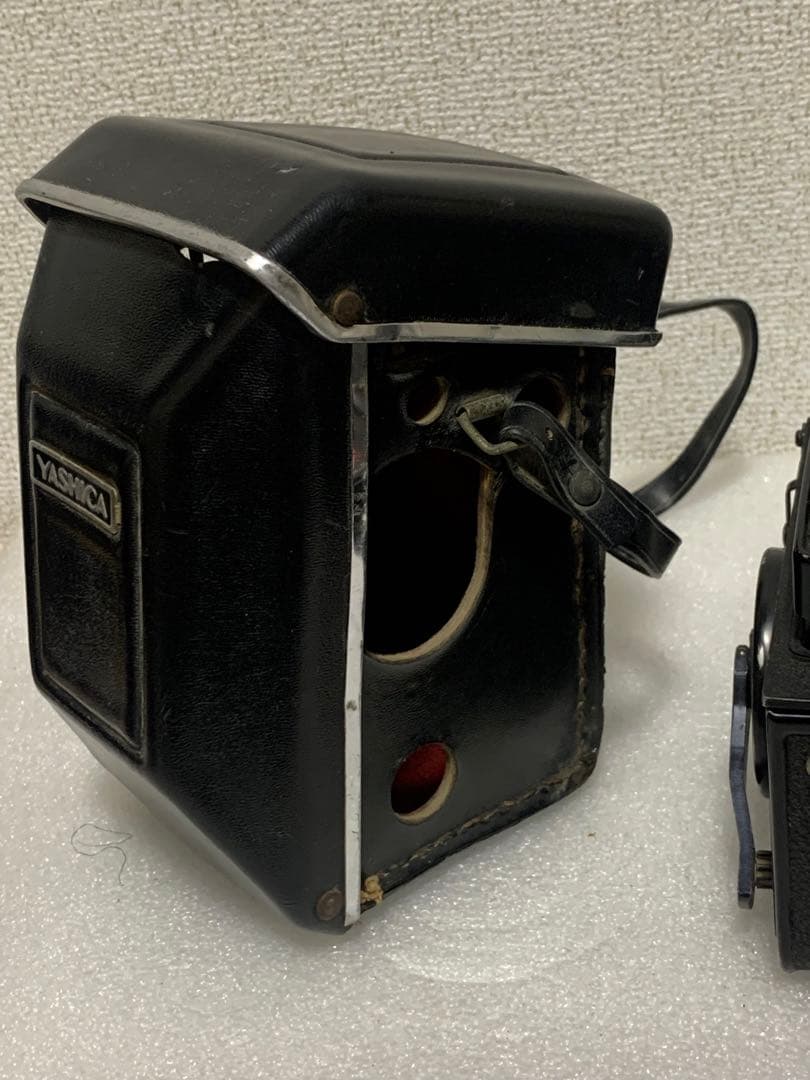 フィルムカメラ YASHICA mat 124G