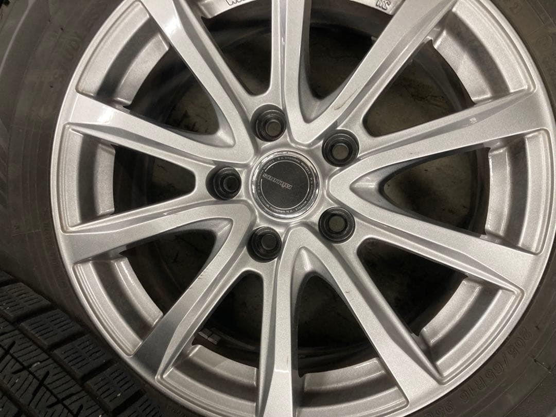 ヤリスクロススタッドレス205/60R16 ホイールセット 16インチ