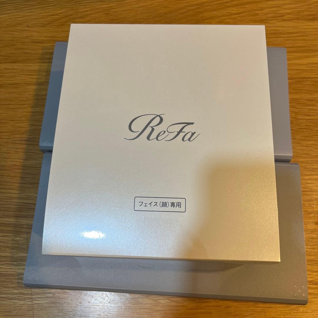 美容ローラー　リファリズム　レッド　RF-RT2320C-R