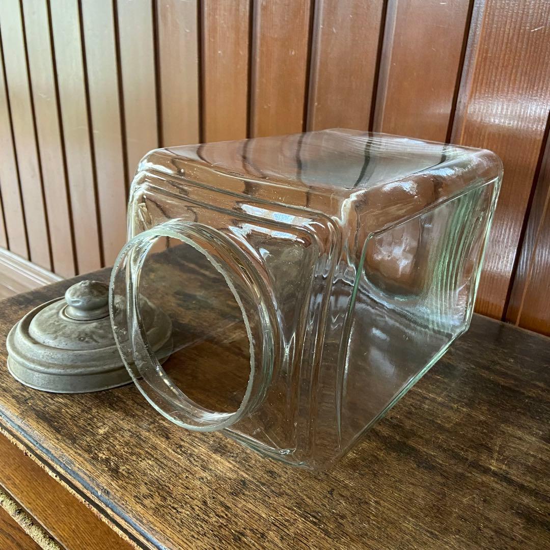 アンティーク　ガラス瓶　レトロ　蓋付き