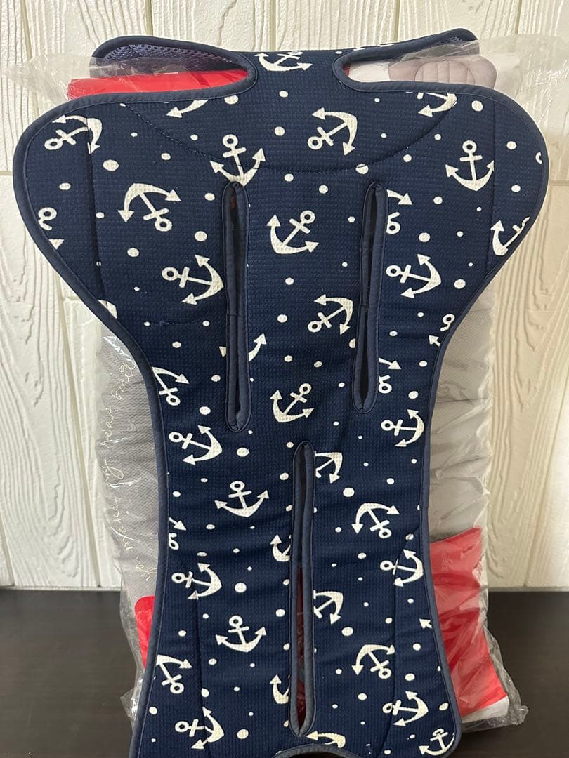 ユラリズム　オートスイング　Aprica ハイローチェア　替えの新品クッション付