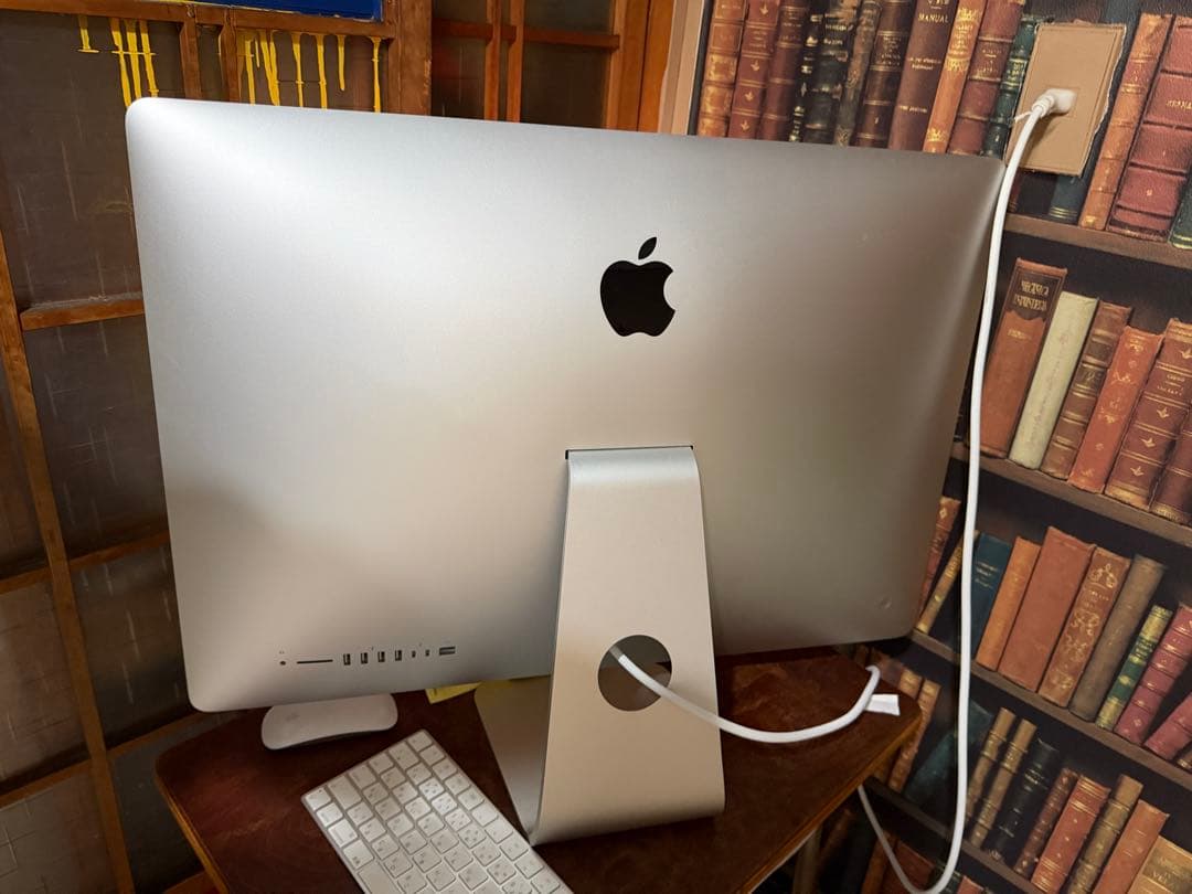 Macデスクトップ Apple iMac + Magic Mouse + Trackpad