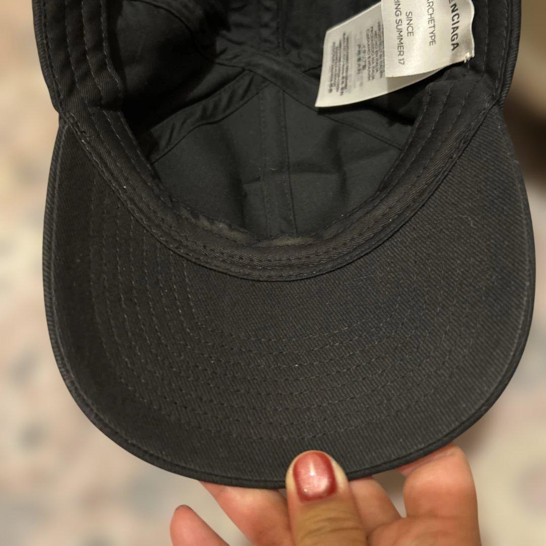【値下げ】BALENCIAGAキャップ　L58 　新ロゴ　マジックテープブラック