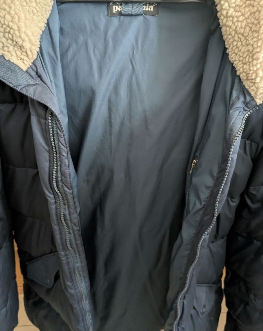 パタゴニアネイビー ダウンジャケット(レディース)