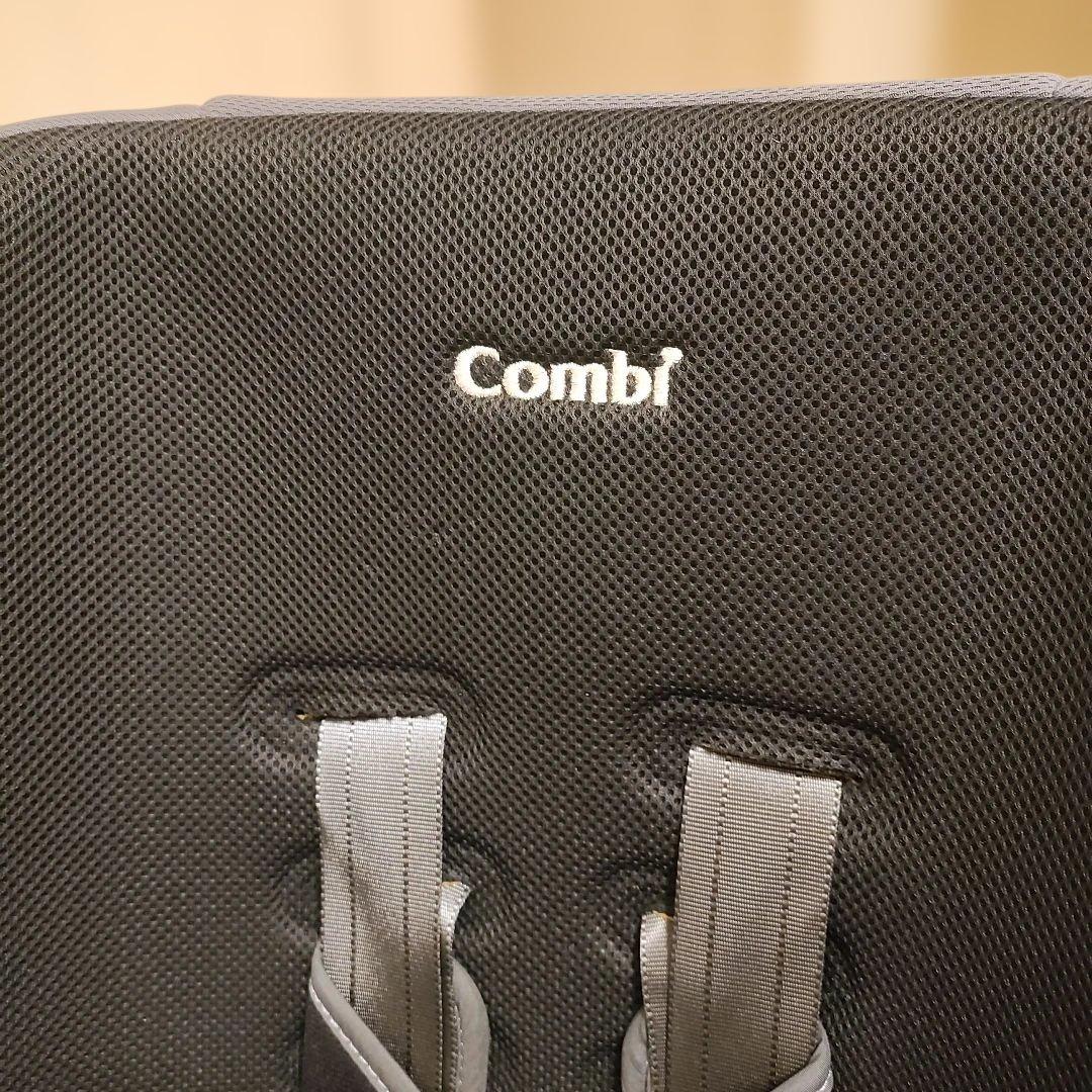 【美品】Combi 車用チャイルドシート 黒/グレー