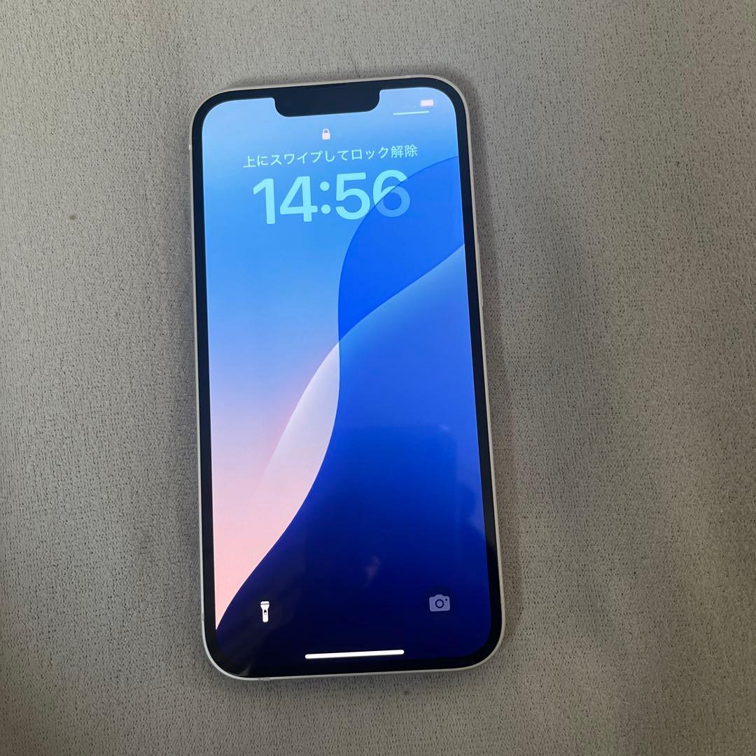 Apple iPhone 13スターライト本体　256GB