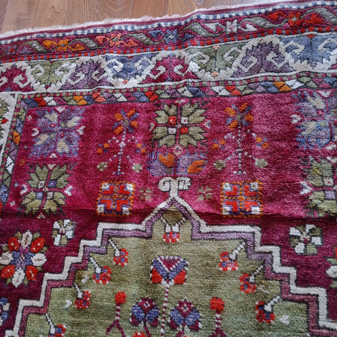 ペルシャ絨毯　トルコ絨毯　トライバルラグ　草木染　アンティーク