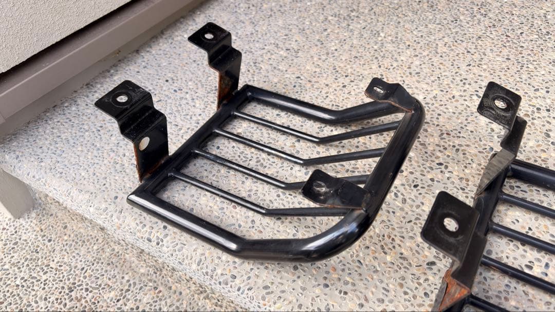 KADDIS テールランプガード デリカD:5 前期用｜左右セット｜スチール製