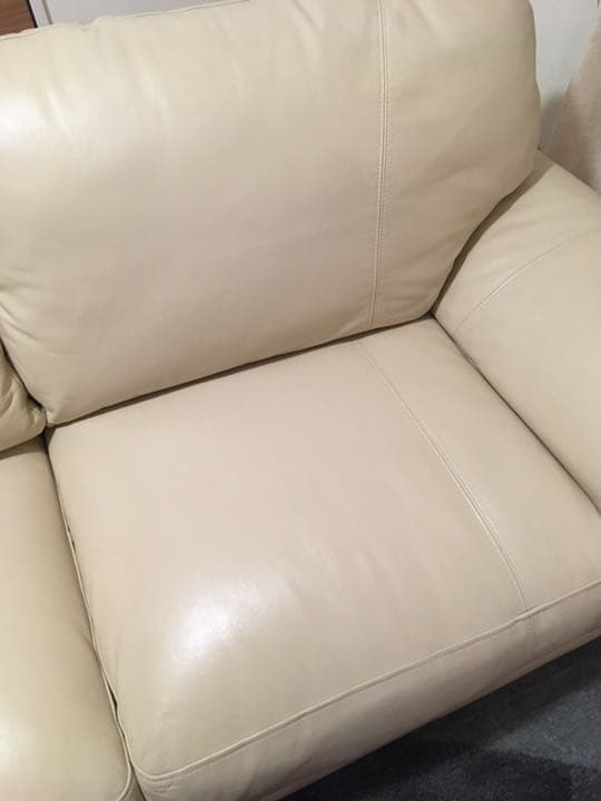 高級レザーソファ　アイボリー
