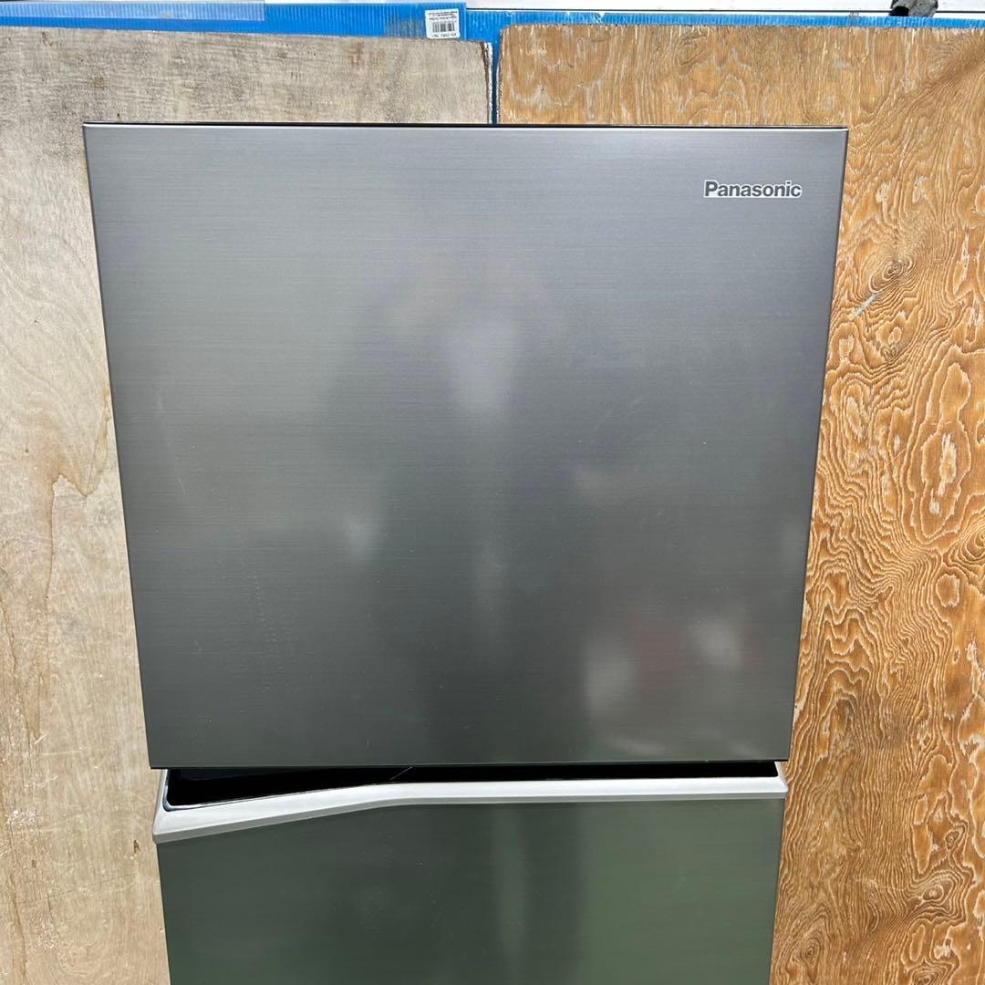 841 パナソニック　冷蔵庫　容量200l〜300l 一人暮らし　小型　同棲向け