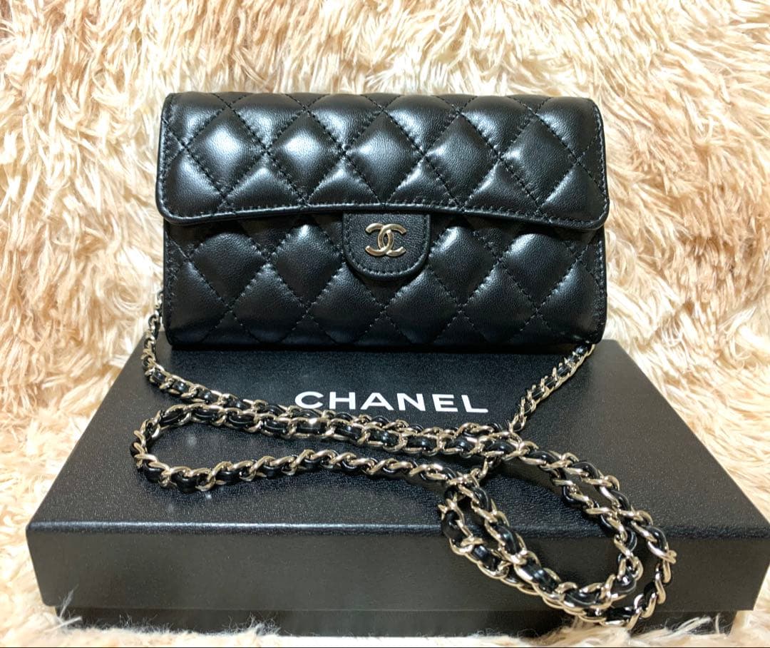 非売品ノベルティCHANELチェーンウォレット