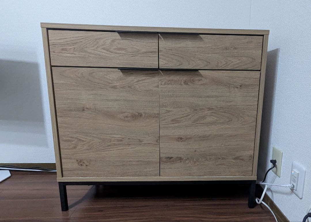 LOWYAキャビネットサイドボード