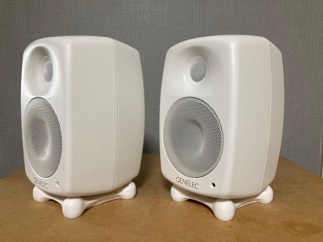 GENELEC 8020DWM ホワイトアクティブスピーカー　ペア