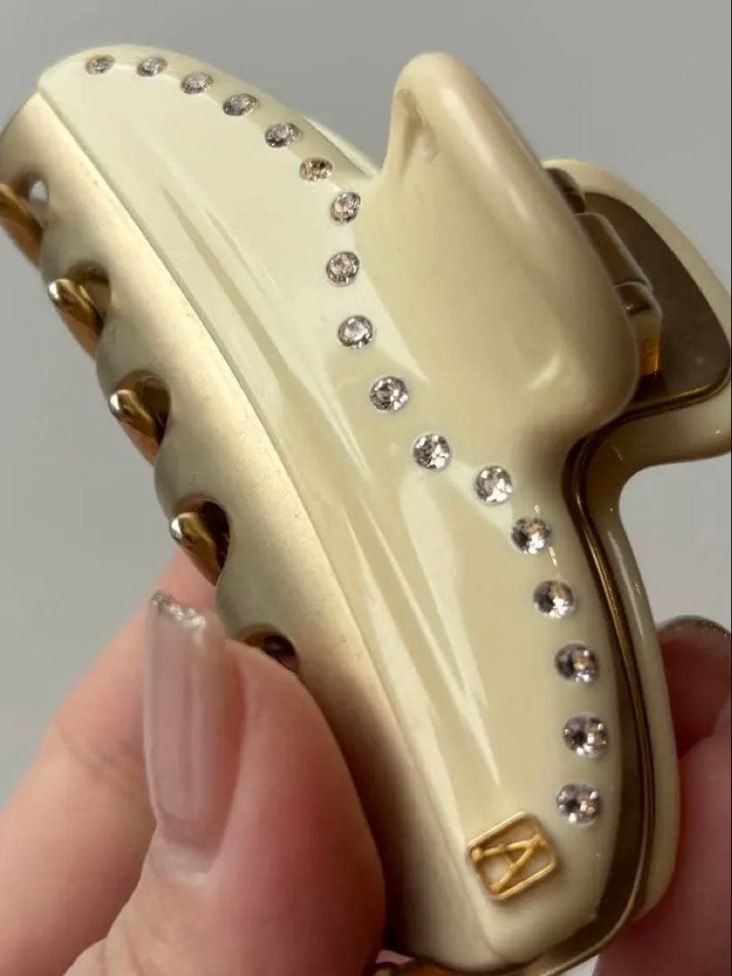 アレクサンドル ドゥ パリ　ヴァンドームクリップ ヘアクリップ　アイボリー