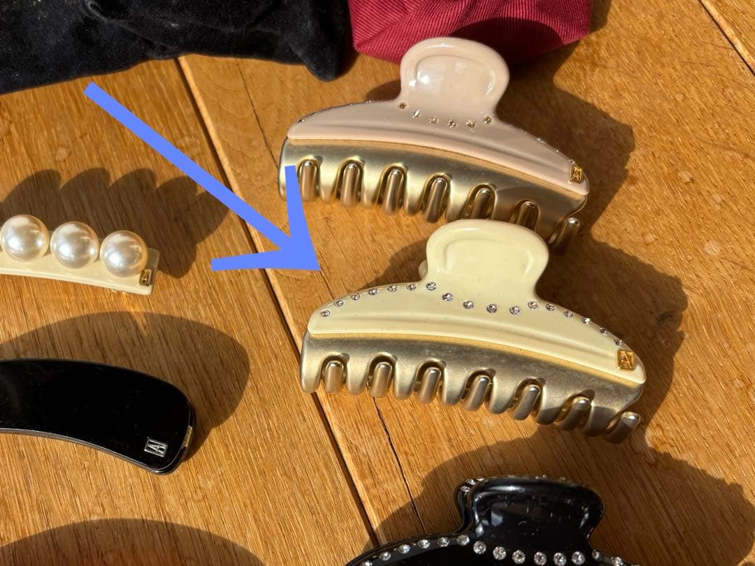 アレクサンドル ドゥ パリ　ヴァンドームクリップ ヘアクリップ　アイボリー