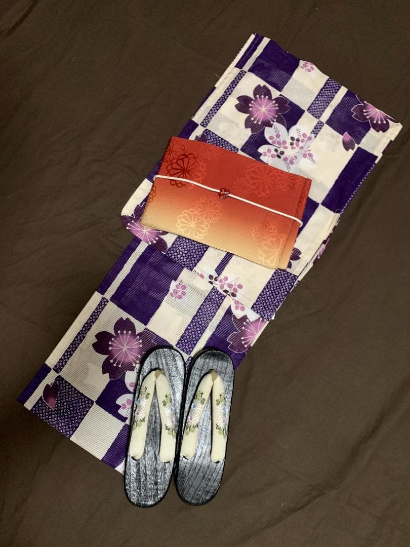 画像の赤帯+お任せ帯締めつき◆最高級【綿絽浴衣】古典紫すみれの市松涼し桜ゆかた