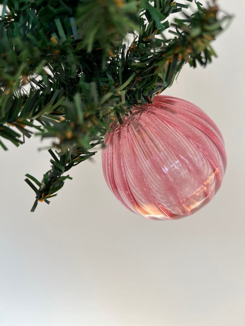 オカベマキコ　さん　ツリー付きガラス玉　ピンク