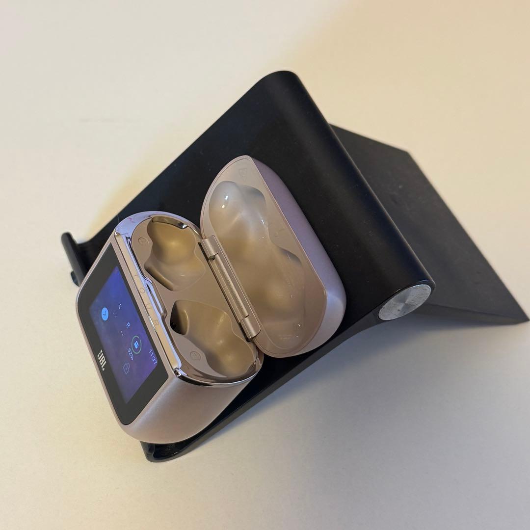 JBL tour pro 3 イヤホン充電ケースのみ