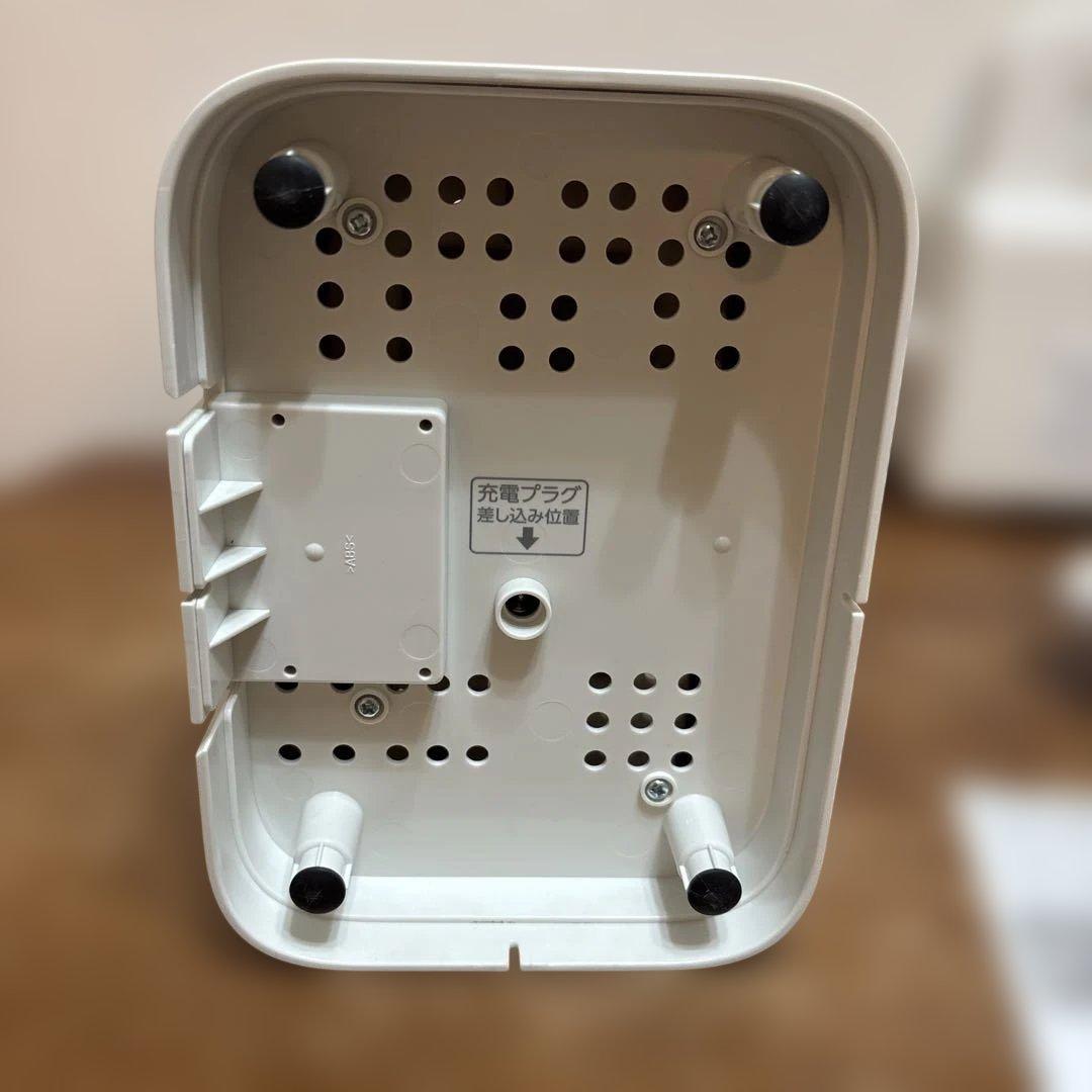 アイリスオーヤマ　ハンディリンサークリーナー　RNS-Ｂ200D-HW