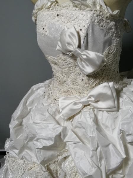 [356] ウエディングドレス ９～１３号サイズ ブランド品 中古