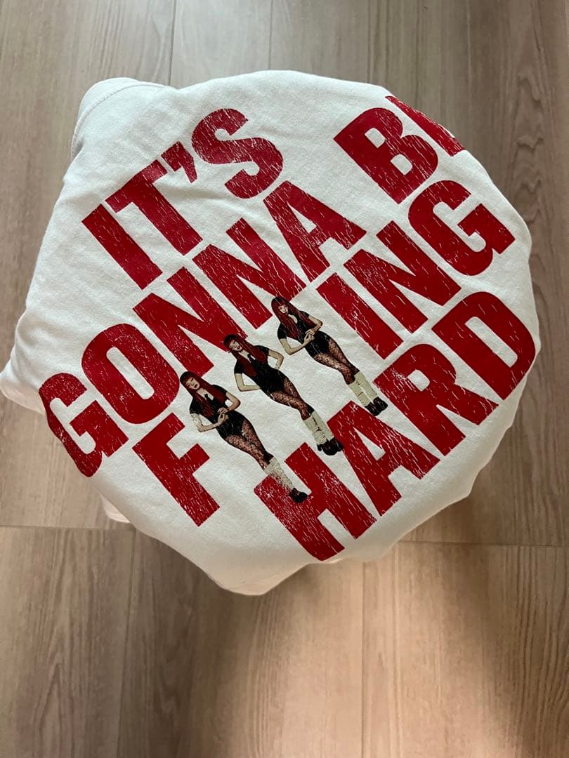 トップス Like Jennie Statement Tee Red