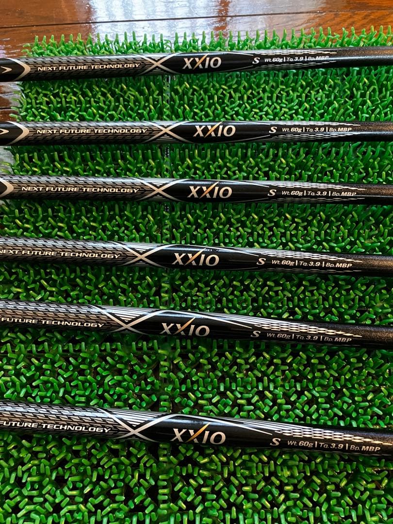 ゼクシオ7 MP700 カーボンシャフト フレックスS アイアンセット ６本