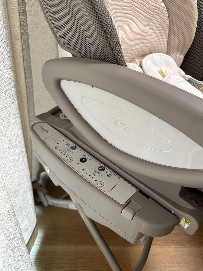 Hi_shopアップリカ Aprica ユラリズム 電動 オート 音楽付き