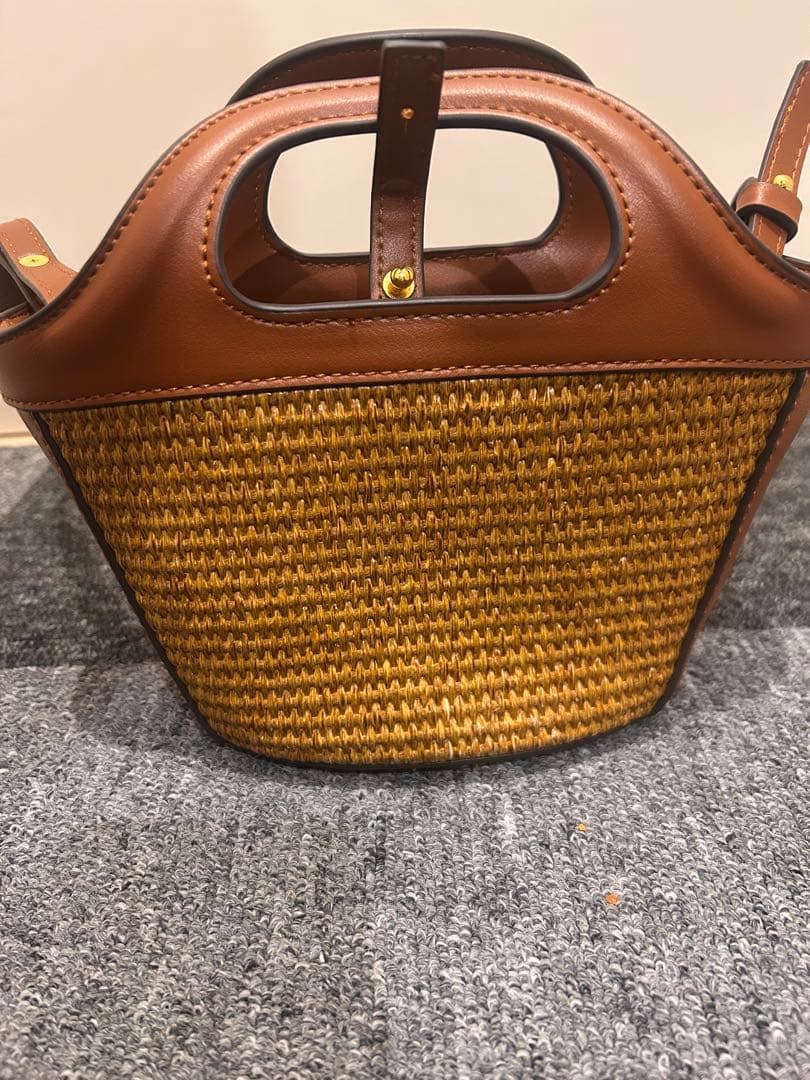 N*エ様 MARNI バスケット型ショルダーバッグブラウン