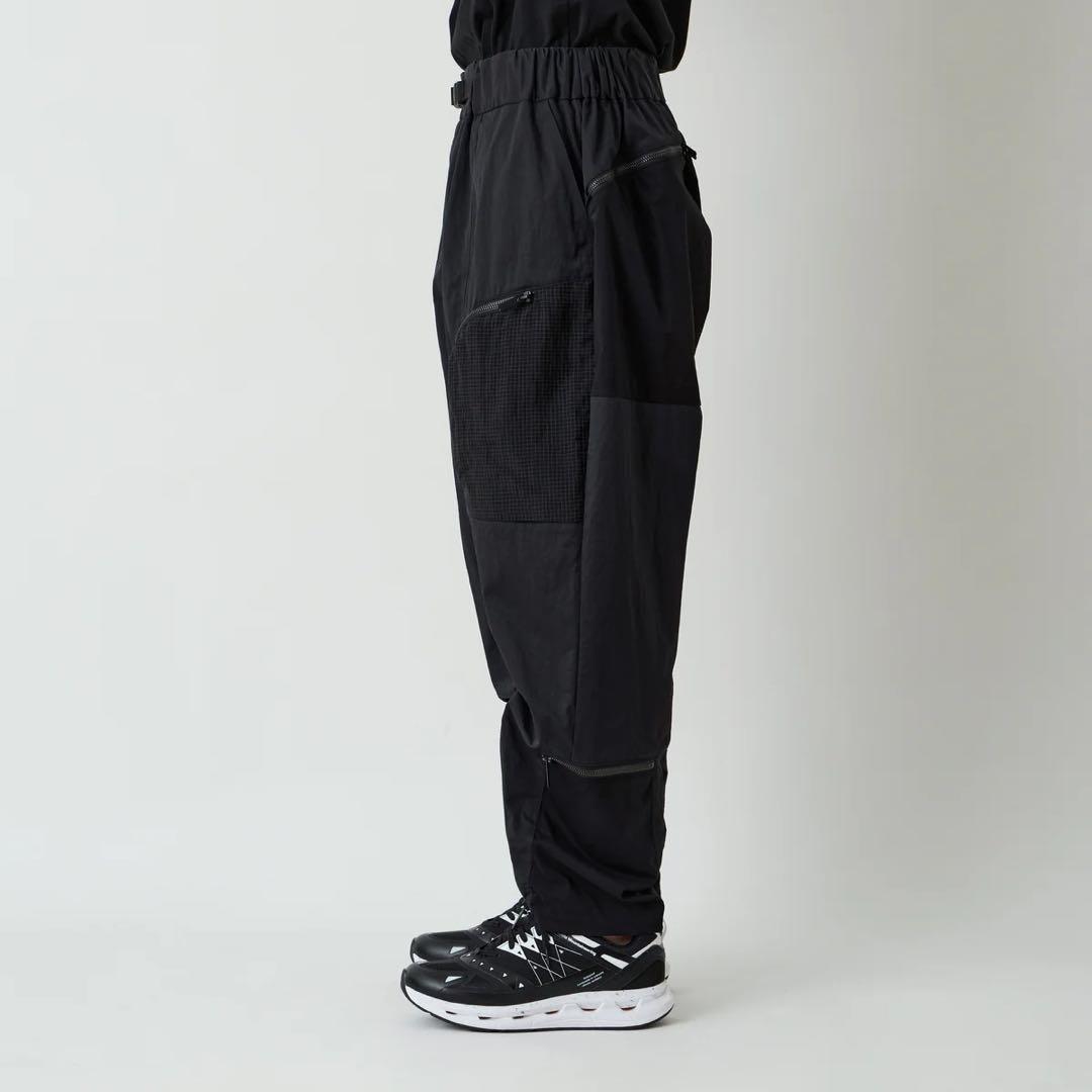 WHITE MOUNTAINEERING BLK パラシュートパンツ